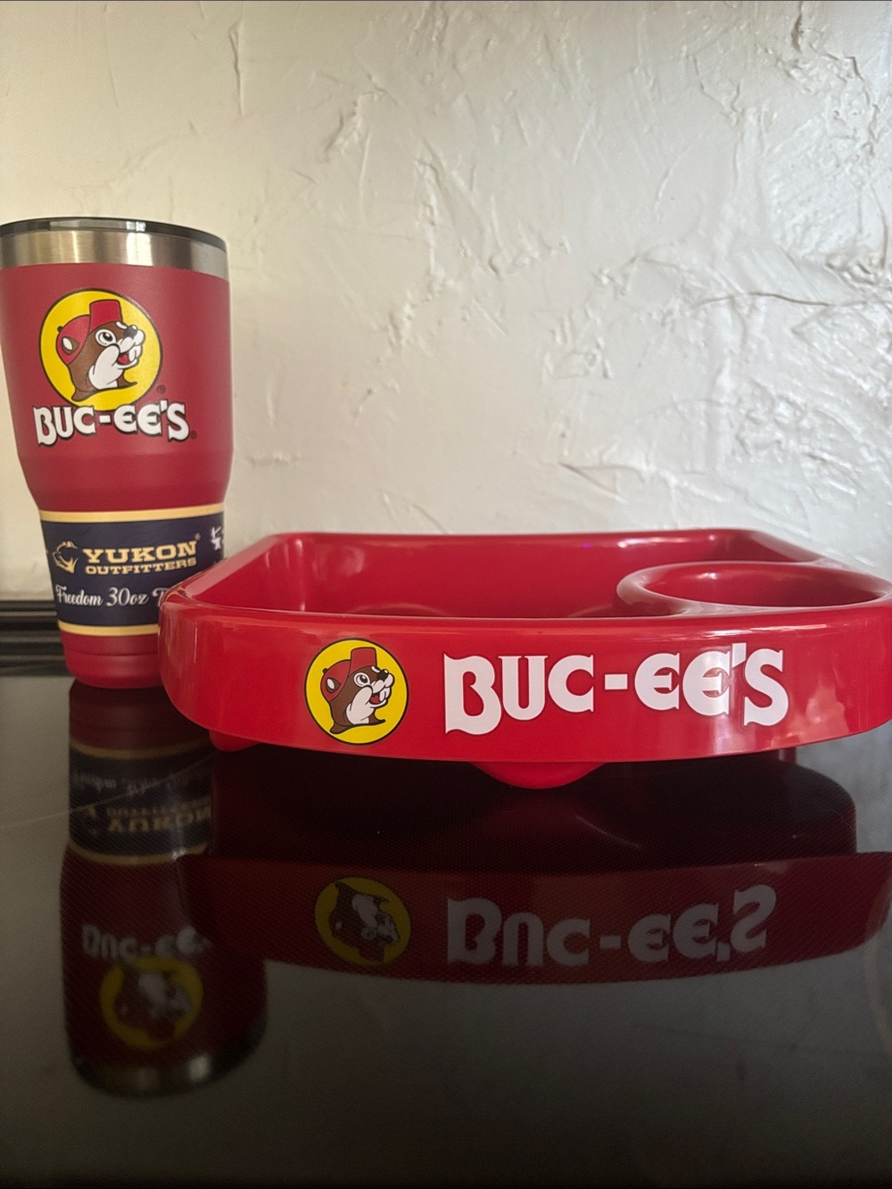 Buc-ee’s travel tray and 30oz tumbler